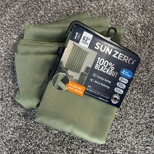 {Sun Zero} 2 single panels 100% Blackout Curtains - Sage Green, 40"W x 63"L